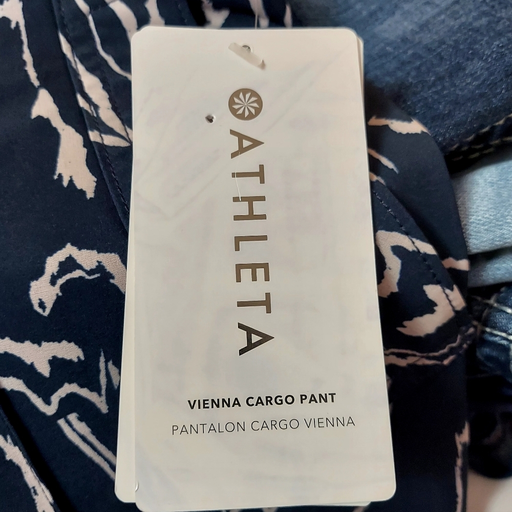 NWT ATHLETA Vienna Cargo Pant Navy And Pale Pink Size 8 - Picture 2 of 9
